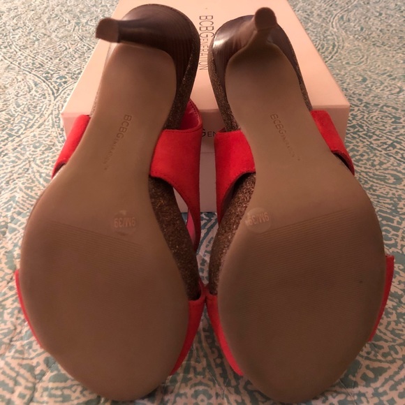 Red sling back heels - Picture 7 of 7